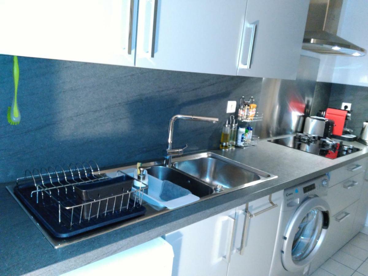 Bel Et Spacieux Appartement De 84 M² Avec Parking Tres Proche Du Metro Garibaldi Lyon Exterior photo