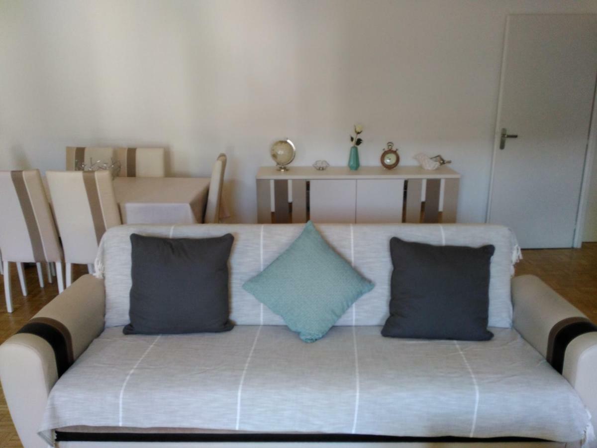 Bel Et Spacieux Appartement De 84 M² Avec Parking Tres Proche Du Metro Garibaldi Lyon Exterior photo